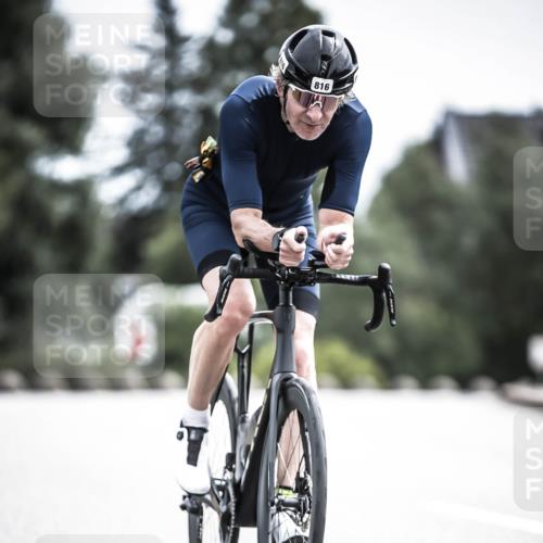 21.06.2026 - 29. Vierlanden-Triathlon H.Heesch http://msf.ph/oto/9904969 21.06.2026 11:39:05 Radfahren 816 meine-sportfotos.de