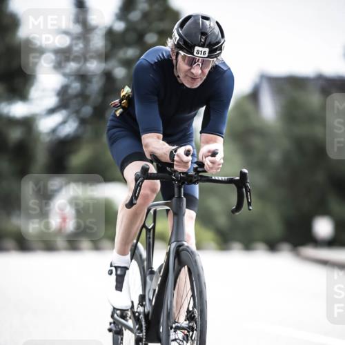 21.06.2026 - 29. Vierlanden-Triathlon H.Heesch http://msf.ph/oto/9904972 21.06.2026 11:39:05 Radfahren 816 meine-sportfotos.de