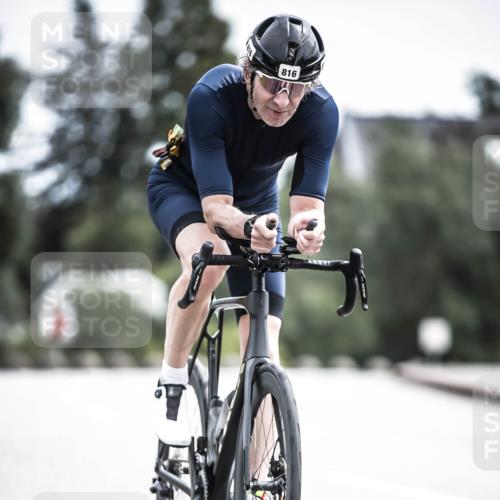 21.06.2026 - 29. Vierlanden-Triathlon H.Heesch http://msf.ph/oto/9904975 21.06.2026 11:39:05 Radfahren 816 meine-sportfotos.de