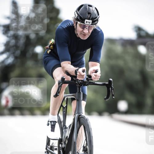 21.06.2026 - 29. Vierlanden-Triathlon H.Heesch http://msf.ph/oto/9904976 21.06.2026 11:39:05 Radfahren 816 meine-sportfotos.de