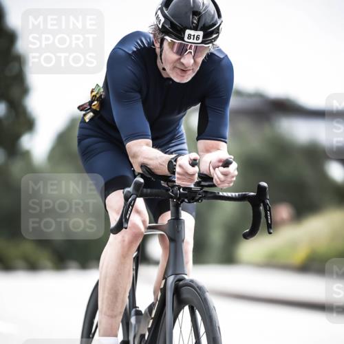 21.06.2026 - 29. Vierlanden-Triathlon H.Heesch http://msf.ph/oto/9904988 21.06.2026 11:39:05 Radfahren 816 meine-sportfotos.de