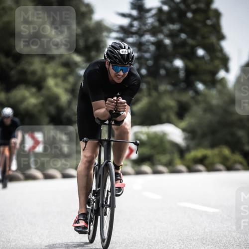 21.06.2026 - 29. Vierlanden-Triathlon H.Heesch http://msf.ph/oto/9904989 21.06.2026 11:37:40 Radfahren 105, 665, 719 meine-sportfotos.de