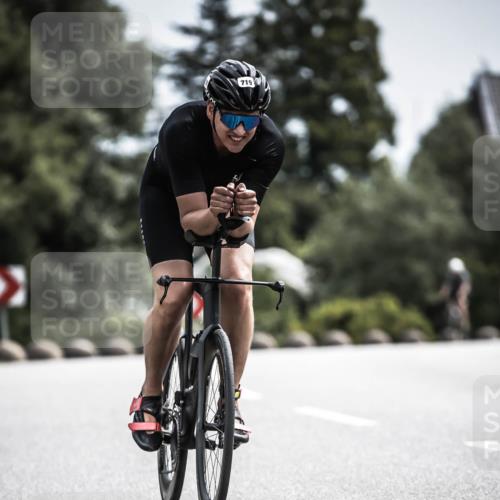 21.06.2026 - 29. Vierlanden-Triathlon H.Heesch http://msf.ph/oto/9904998 21.06.2026 11:37:40 Radfahren 105, 665, 719 meine-sportfotos.de