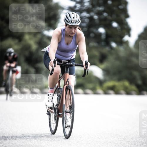 21.06.2026 - 29. Vierlanden-Triathlon H.Heesch http://msf.ph/oto/9904999 21.06.2026 11:39:54 Radfahren 647, 685, 721, 830 meine-sportfotos.de