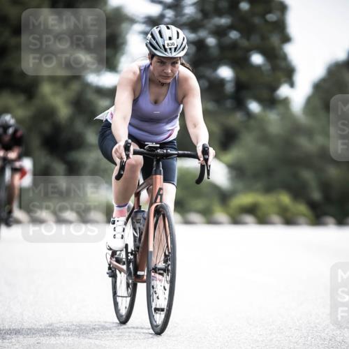21.06.2026 - 29. Vierlanden-Triathlon H.Heesch http://msf.ph/oto/9905002 21.06.2026 11:39:54 Radfahren 647, 685, 721, 830 meine-sportfotos.de