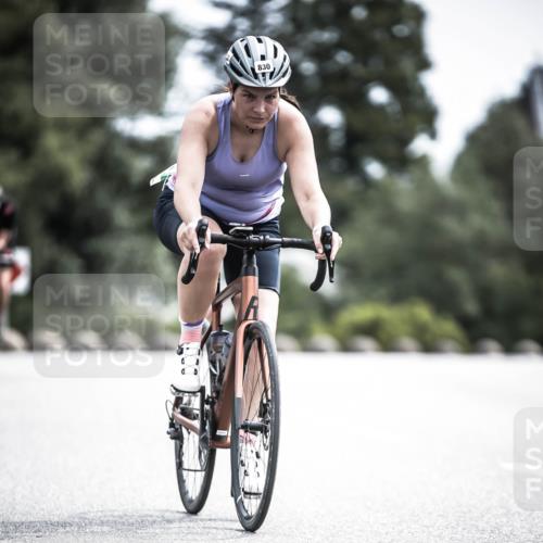 21.06.2026 - 29. Vierlanden-Triathlon H.Heesch http://msf.ph/oto/9905005 21.06.2026 11:39:54 Radfahren 647, 685, 721, 830 meine-sportfotos.de