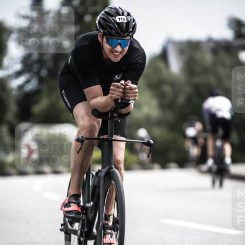 21.06.2026 - 29. Vierlanden-Triathlon H.Heesch http://msf.ph/oto/9905009 21.06.2026 11:37:41 Radfahren 105, 279, 665, 719 meine-sportfotos.de