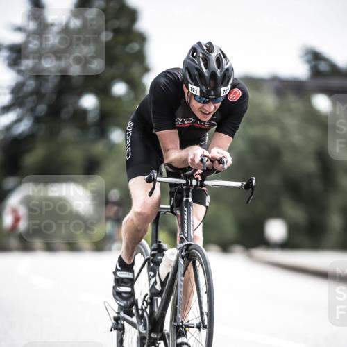 21.06.2026 - 29. Vierlanden-Triathlon H.Heesch http://msf.ph/oto/9905019 21.06.2026 11:39:57 Radfahren 641, 647, 685, 721, 739, 830 meine-sportfotos.de