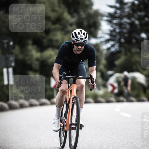 21.06.2026 - 29. Vierlanden-Triathlon H.Heesch http://msf.ph/oto/9905024 21.06.2026 11:37:43 Radfahren 105, 279, 665, 719, 895 meine-sportfotos.de