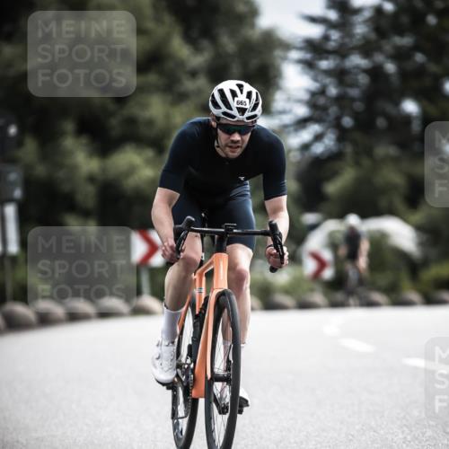 21.06.2026 - 29. Vierlanden-Triathlon H.Heesch http://msf.ph/oto/9905027 21.06.2026 11:37:43 Radfahren 105, 279, 665, 719, 895 meine-sportfotos.de