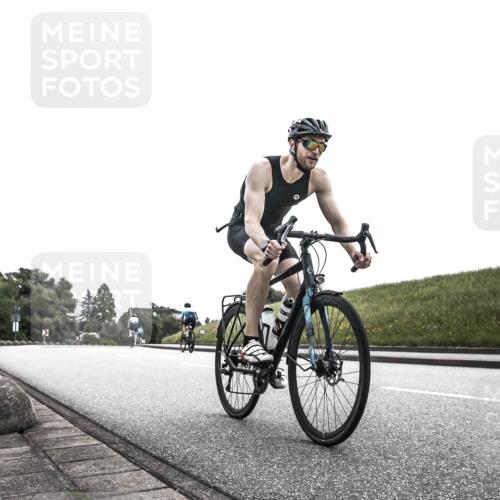 21.06.2026 - 29. Vierlanden-Triathlon H.Heesch http://msf.ph/oto/9905029 21.06.2026 11:01:33 Radfahren 706 meine-sportfotos.de