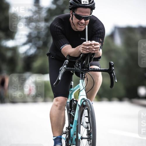21.06.2026 - 29. Vierlanden-Triathlon H.Heesch http://msf.ph/oto/9905040 21.06.2026 11:40:03 Radfahren 641, 739, 850 meine-sportfotos.de