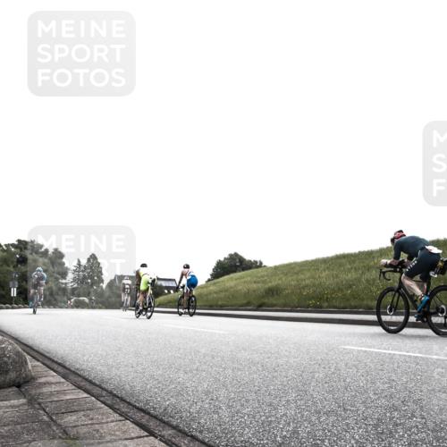 21.06.2026 - 29. Vierlanden-Triathlon H.Heesch http://msf.ph/oto/9905050 21.06.2026 11:01:59 Radfahren 200, 253, 299, 565, 566 meine-sportfotos.de