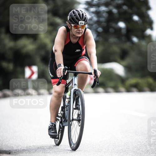 21.06.2026 - 29. Vierlanden-Triathlon H.Heesch http://msf.ph/oto/9905052 21.06.2026 11:40:08 Radfahren 87, 688, 850 meine-sportfotos.de