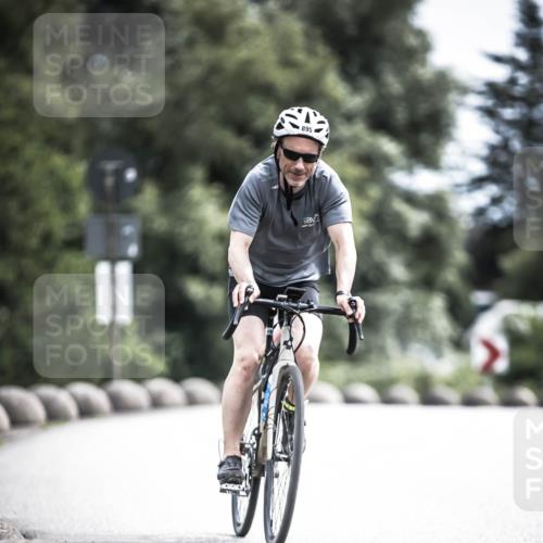 21.06.2026 - 29. Vierlanden-Triathlon H.Heesch http://msf.ph/oto/9905062 21.06.2026 11:37:49 Radfahren 279, 706, 787, 895 meine-sportfotos.de