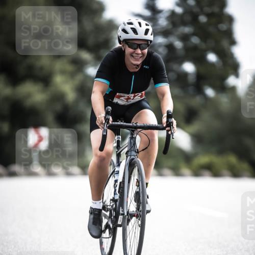 21.06.2026 - 29. Vierlanden-Triathlon H.Heesch http://msf.ph/oto/9905072 21.06.2026 11:40:18 Radfahren 232, 287, 688 meine-sportfotos.de