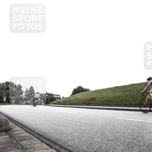 21.06.2026 - 29. Vierlanden-Triathlon H.Heesch http://msf.ph/oto/9905073 21.06.2026 11:02:03 Radfahren 190, 200, 253, 287, 299, 565 meine-sportfotos.de