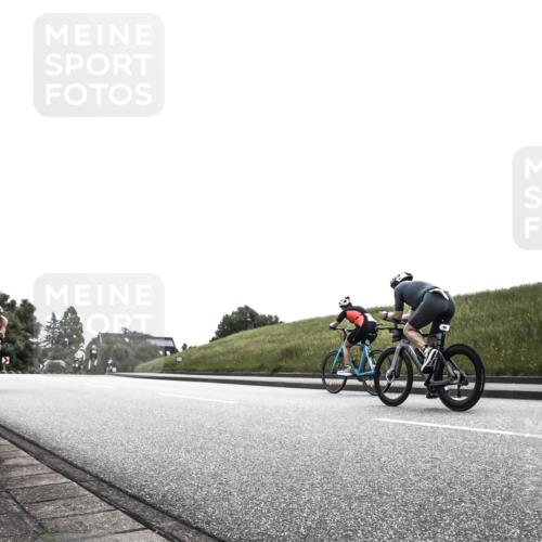 21.06.2026 - 29. Vierlanden-Triathlon H.Heesch http://msf.ph/oto/9905094 21.06.2026 11:03:02 Radfahren 4, 8, 116, 186, 197 meine-sportfotos.de