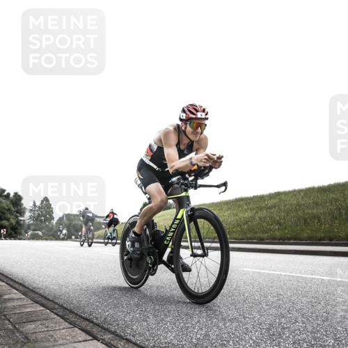 21.06.2026 - 29. Vierlanden-Triathlon H.Heesch http://msf.ph/oto/9905101 21.06.2026 11:03:03 Radfahren 4, 8, 116, 186 meine-sportfotos.de