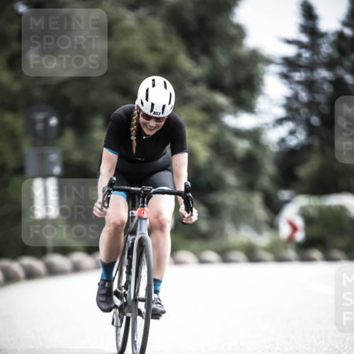 21.06.2026 - 29. Vierlanden-Triathlon H.Heesch http://msf.ph/oto/9905103 21.06.2026 11:41:07 Radfahren 853 meine-sportfotos.de