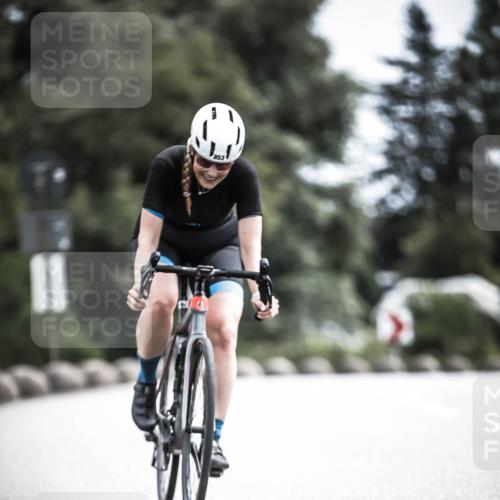 21.06.2026 - 29. Vierlanden-Triathlon H.Heesch http://msf.ph/oto/9905106 21.06.2026 11:41:07 Radfahren 853 meine-sportfotos.de