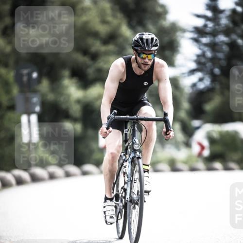 21.06.2026 - 29. Vierlanden-Triathlon H.Heesch http://msf.ph/oto/9905110 21.06.2026 11:37:55 Radfahren 637, 693, 706, 787 meine-sportfotos.de