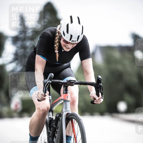 21.06.2026 - 29. Vierlanden-Triathlon H.Heesch http://msf.ph/oto/9905112 21.06.2026 11:41:08 Radfahren 853 meine-sportfotos.de