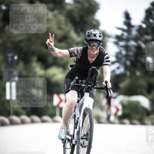 21.06.2026 - 29. Vierlanden-Triathlon H.Heesch http://msf.ph/oto/9905126 21.06.2026 11:41:28 Radfahren 137, 236, 299, 643, 649, 652, 659, 744, 855 meine-sportfotos.de