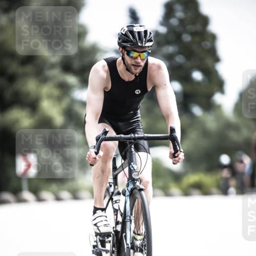 21.06.2026 - 29. Vierlanden-Triathlon H.Heesch http://msf.ph/oto/9905131 21.06.2026 11:37:56 Radfahren 637, 693, 706, 787 meine-sportfotos.de