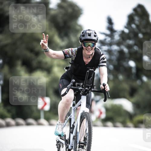 21.06.2026 - 29. Vierlanden-Triathlon H.Heesch http://msf.ph/oto/9905132 21.06.2026 11:41:28 Radfahren 137, 236, 299, 643, 649, 652, 659, 744, 855 meine-sportfotos.de