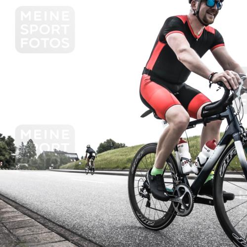 21.06.2026 - 29. Vierlanden-Triathlon H.Heesch http://msf.ph/oto/9905133 21.06.2026 11:03:30 Radfahren 48, 249, 579 meine-sportfotos.de