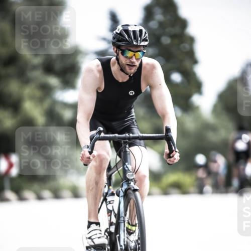 21.06.2026 - 29. Vierlanden-Triathlon H.Heesch http://msf.ph/oto/9905134 21.06.2026 11:37:56 Radfahren 637, 693, 706, 787 meine-sportfotos.de