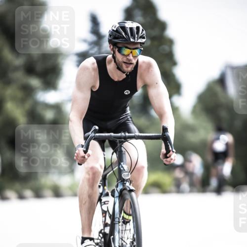 21.06.2026 - 29. Vierlanden-Triathlon H.Heesch http://msf.ph/oto/9905137 21.06.2026 11:37:56 Radfahren 637, 693, 706, 787 meine-sportfotos.de