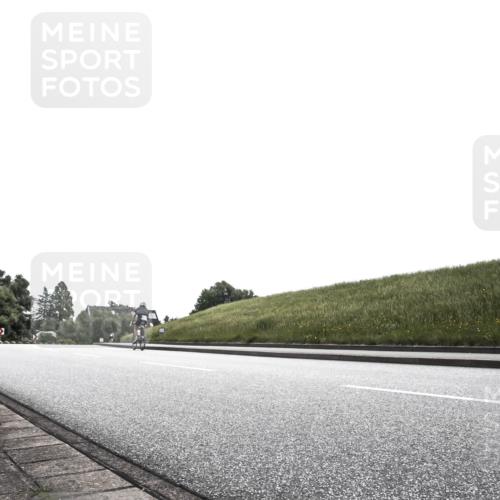 21.06.2026 - 29. Vierlanden-Triathlon H.Heesch http://msf.ph/oto/9905149 21.06.2026 11:03:31 Radfahren 48, 484 meine-sportfotos.de
