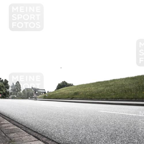 21.06.2026 - 29. Vierlanden-Triathlon H.Heesch http://msf.ph/oto/9905158 21.06.2026 11:03:31 Radfahren 48, 484 meine-sportfotos.de