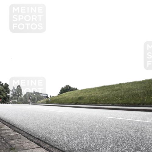 21.06.2026 - 29. Vierlanden-Triathlon H.Heesch http://msf.ph/oto/9905167 21.06.2026 11:03:32 Radfahren 48, 482, 484 meine-sportfotos.de