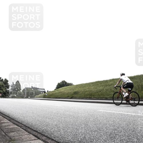 21.06.2026 - 29. Vierlanden-Triathlon H.Heesch http://msf.ph/oto/9905187 21.06.2026 11:03:34 Radfahren 482, 484 meine-sportfotos.de