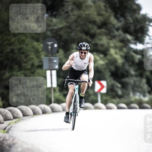 21.06.2026 - 29. Vierlanden-Triathlon H.Heesch http://msf.ph/oto/9905188 21.06.2026 11:41:47 Radfahren 674, 682, 691, 726 meine-sportfotos.de