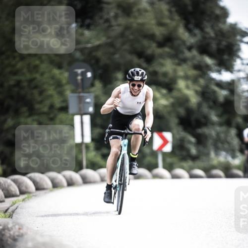 21.06.2026 - 29. Vierlanden-Triathlon H.Heesch http://msf.ph/oto/9905192 21.06.2026 11:41:48 Radfahren 636, 674, 682, 726 meine-sportfotos.de