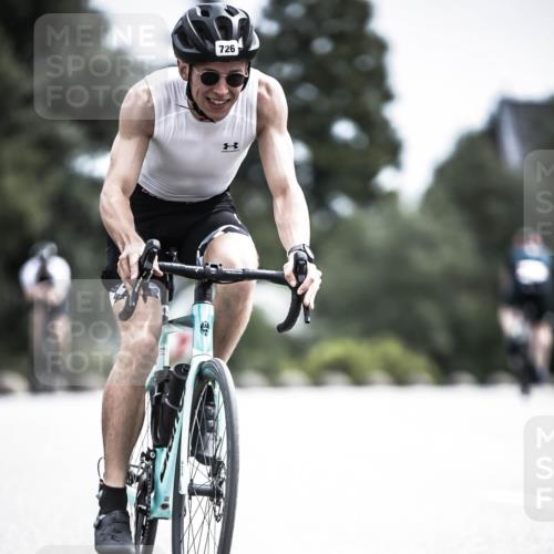 21.06.2026 - 29. Vierlanden-Triathlon H.Heesch http://msf.ph/oto/9905201 21.06.2026 11:41:49 Radfahren 636, 674, 726 meine-sportfotos.de