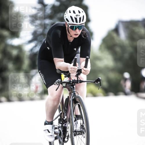 21.06.2026 - 29. Vierlanden-Triathlon H.Heesch http://msf.ph/oto/9905202 21.06.2026 11:38:05 Radfahren 637, 640, 666, 693, 814, 864 meine-sportfotos.de