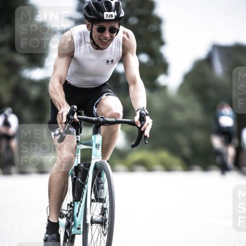 21.06.2026 - 29. Vierlanden-Triathlon H.Heesch http://msf.ph/oto/9905204 21.06.2026 11:41:49 Radfahren 636, 674, 726 meine-sportfotos.de