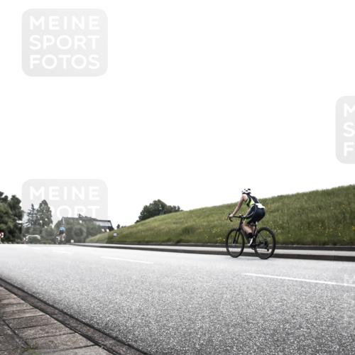 21.06.2026 - 29. Vierlanden-Triathlon H.Heesch http://msf.ph/oto/9905207 21.06.2026 11:03:46 Radfahren 663 meine-sportfotos.de