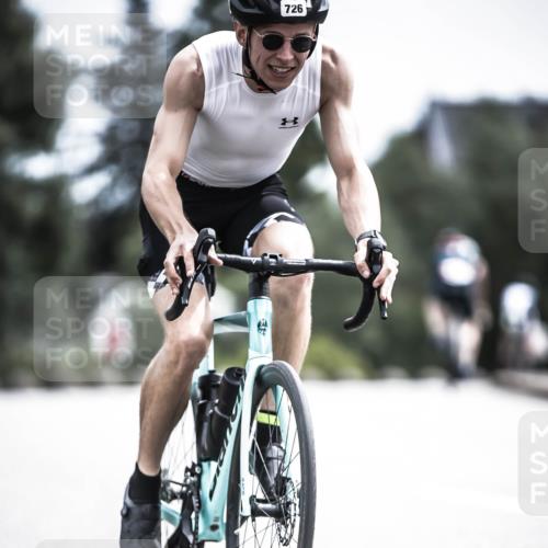 21.06.2026 - 29. Vierlanden-Triathlon H.Heesch http://msf.ph/oto/9905210 21.06.2026 11:41:49 Radfahren 636, 674, 726 meine-sportfotos.de