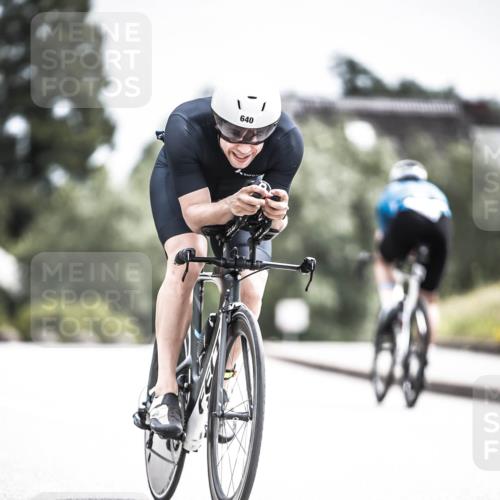 21.06.2026 - 29. Vierlanden-Triathlon H.Heesch http://msf.ph/oto/9905220 21.06.2026 11:38:11 Radfahren 230, 640, 666, 814 meine-sportfotos.de