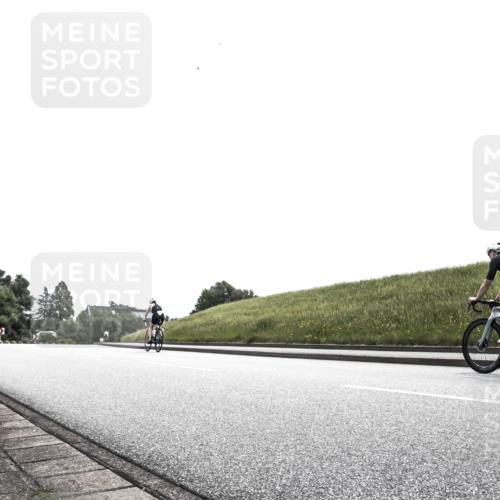 21.06.2026 - 29. Vierlanden-Triathlon H.Heesch http://msf.ph/oto/9905221 21.06.2026 11:04:12 Radfahren 93 meine-sportfotos.de