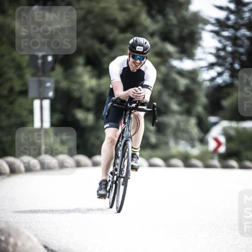 21.06.2026 - 29. Vierlanden-Triathlon H.Heesch http://msf.ph/oto/9905226 21.06.2026 11:41:52 Radfahren 133, 636, 674, 726 meine-sportfotos.de