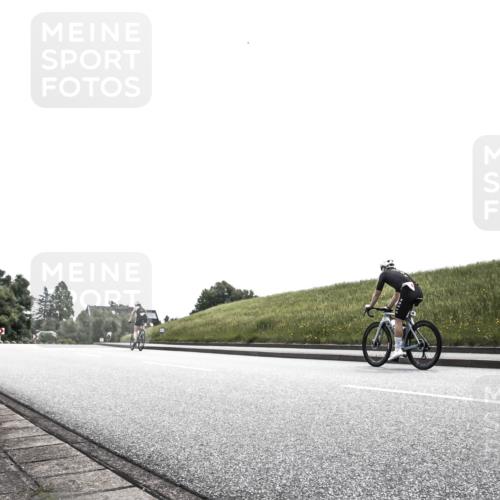 21.06.2026 - 29. Vierlanden-Triathlon H.Heesch http://msf.ph/oto/9905227 21.06.2026 11:04:12 Radfahren 93 meine-sportfotos.de