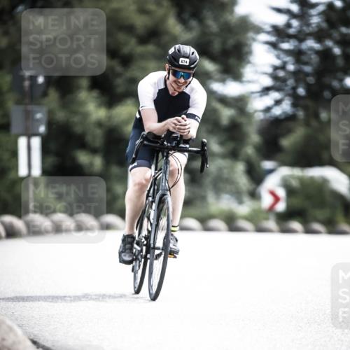 21.06.2026 - 29. Vierlanden-Triathlon H.Heesch http://msf.ph/oto/9905232 21.06.2026 11:41:52 Radfahren 133, 636, 674, 726 meine-sportfotos.de