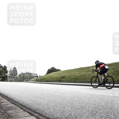 21.06.2026 - 29. Vierlanden-Triathlon H.Heesch http://msf.ph/oto/9905234 21.06.2026 11:04:22 Radfahren 61, 580 meine-sportfotos.de
